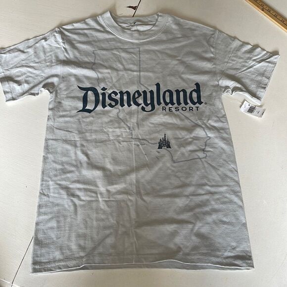 Disney Resort California T-Shirt - Picture 1 of 6